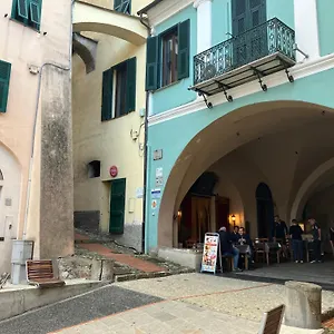Beautifully Restored Romantic In The Centre Of Historic Dolcedo